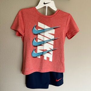 NIKE - Boys 2 piece short-sleeved shirt & shorts | matching set | drifit | EUC